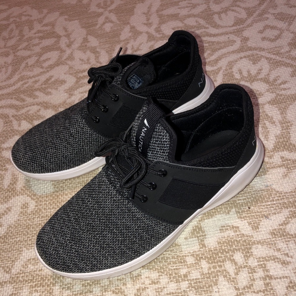 Nautica Tennis Shoes